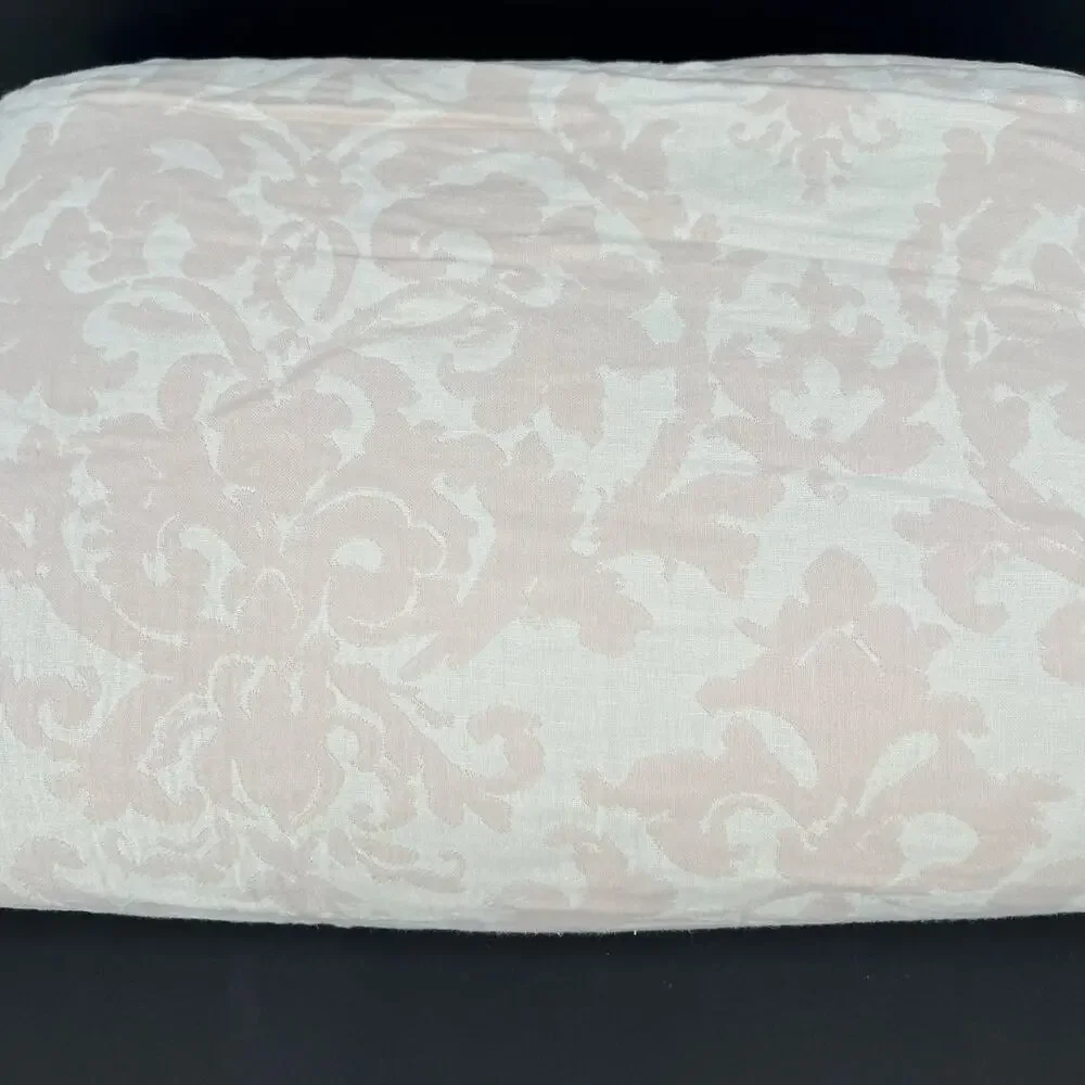 Pottery Barn Jacquard Medallion King Duvet Cover Blush Pink / Cream